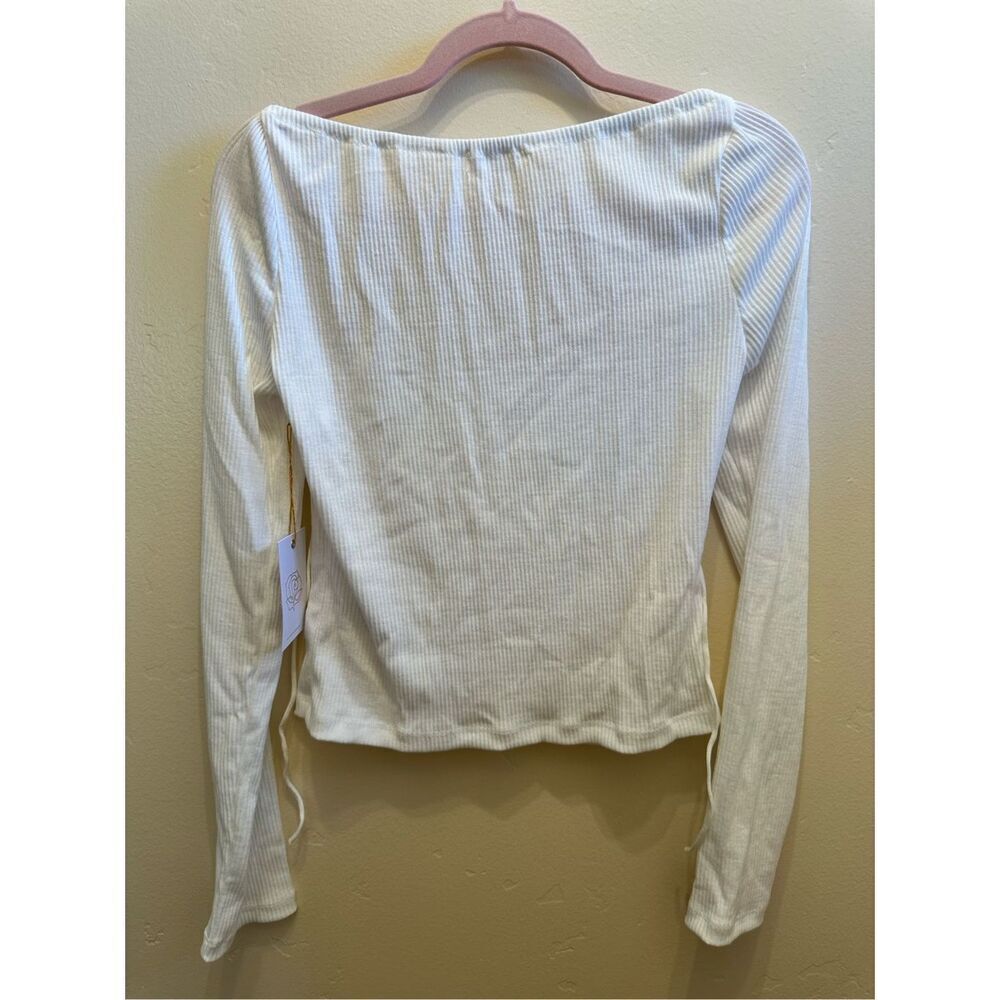 Backyard Roses White Ribbed Cross Strap Long Sleeve Alice Top Size Large - Picture 4 of 4